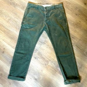 Green levi pants, fit like a 32 x 32